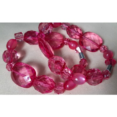 Rosa Armbänder